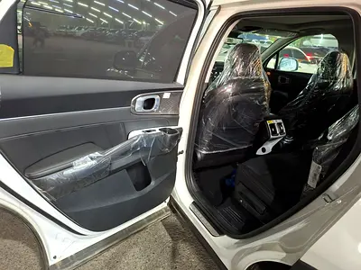 2024 KIA SORENTO thumbnail 7