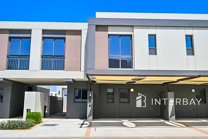 Single Row | 4 Ensuite Bed | Ready to Move