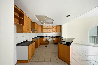 1 Bed + Store + Balcony - Next To Metro Station