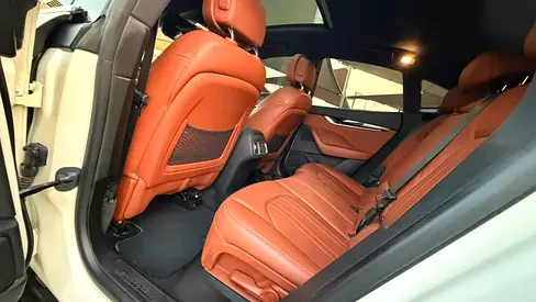 2019 Maserati LEVANTE photo 13