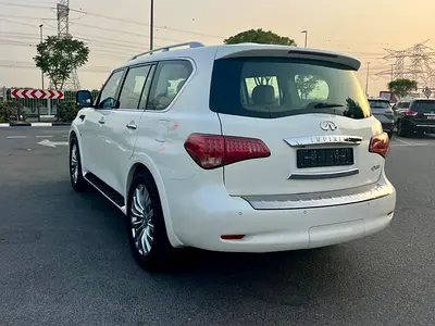 2016 Infiniti QX80 照片 8