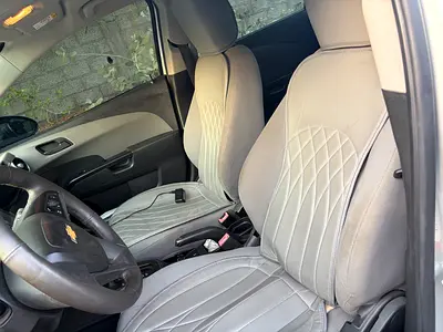 2018 Chevrolet AVEO 照片 8