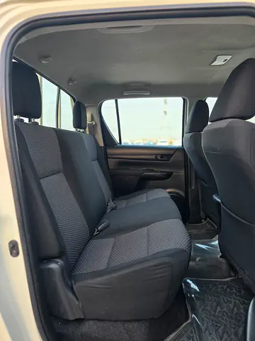 صورة 15 لـ 2016 Toyota HILUX