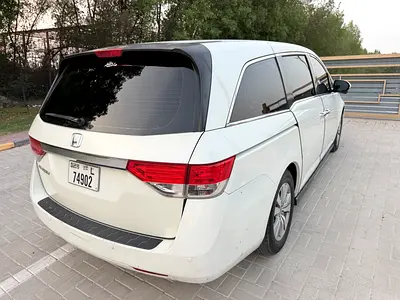 صورة 6 لـ 2015 Honda ODYSSEY J