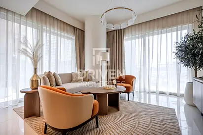 Elegant Apt | Park and Sea View | Modern Living