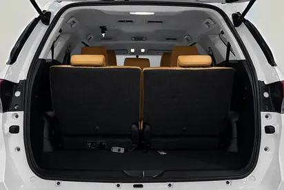 2024 Toyota FORTUNER — фото 11