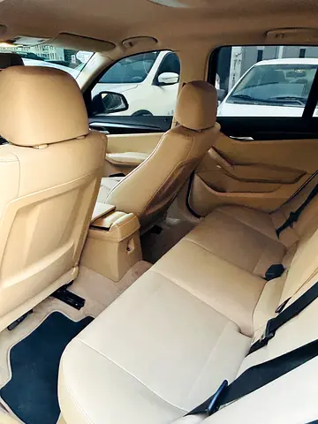 2015 BMW X1 — миниатюра 9