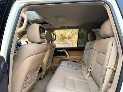 صورة مصغرة 6 لـ 2014 Toyota LAND CRUISER