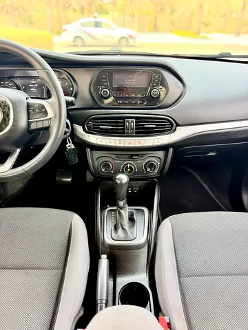 2017 Dodge NEON 照片 18