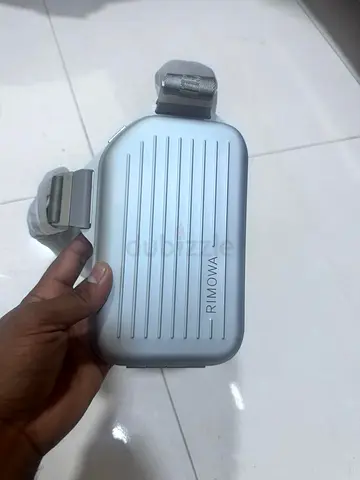 Personal aluminum cross body bag