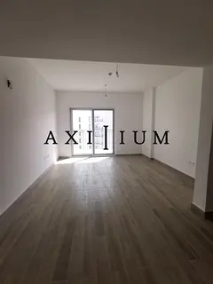 Hot Deal l Ready to move apartment