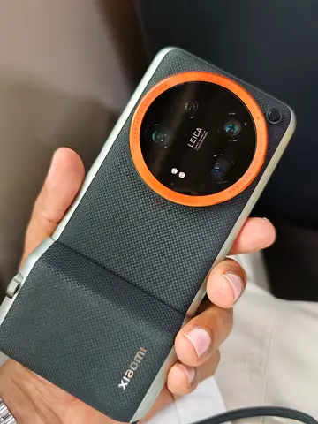 Xiaomi 14 ultra with photography kit