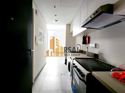 Family friendly studio with balcony | Gym, Pool & Parking