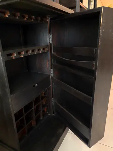 Vintage look, luxury Wooden Wine & Bar Cabinet  - Dark Finish