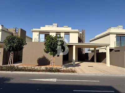 Ultra-Luxury Beachfront 4Br + Maid | Hot Deal