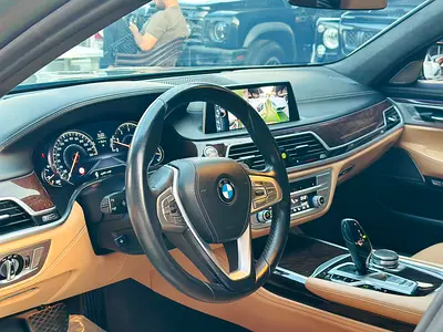 صورة 7 لـ 2017 BMW 7-SERIES