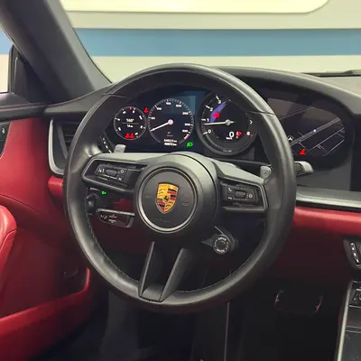 2022 Porsche 911 — миниатюра 7