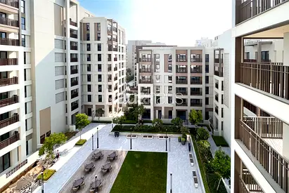 High Floor| Tenanted |Open View |Open Plan Living