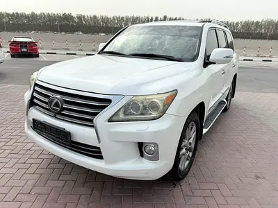 Lexus LX 570 Platinum 2013 | GCC Specs | Top Line | Low Mileage