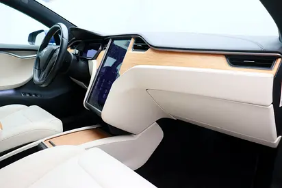 2020 Tesla MODEL S — фото 13
