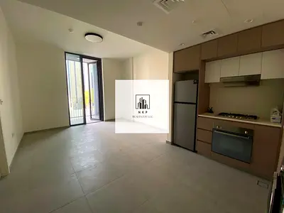 Specious luxury apartment for rent
