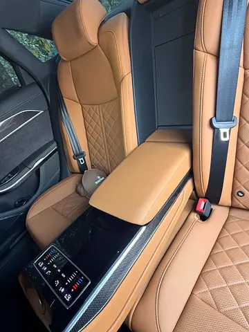 2025 AUDI S8 照片 9