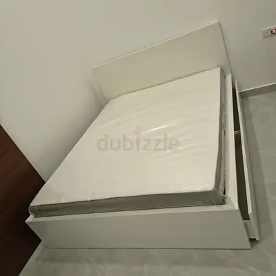 IKEA Malam queen size 160×200cm bed frame with 2 big storage drawers underneath and with IKEA mattre