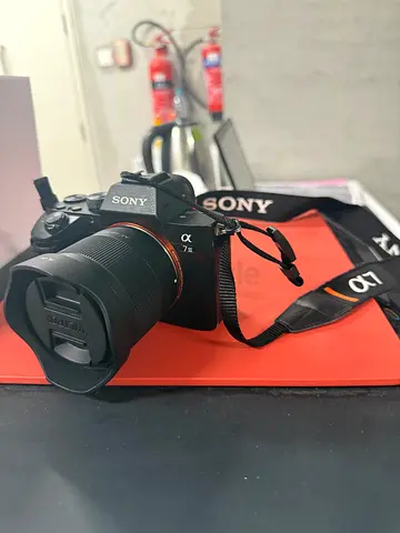 Sony a7iii with the lens Viltrox 20-f2.8 a great professional setup include bag charger shutter 37k