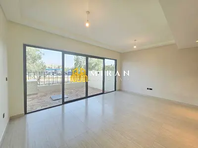 Single Row - Ready to Move in - Flexible Cheques