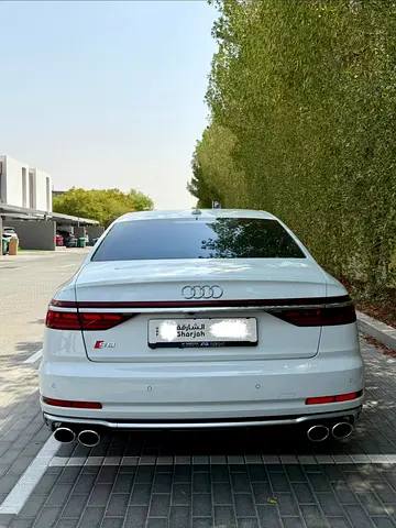 2025 AUDI S8 照片 6