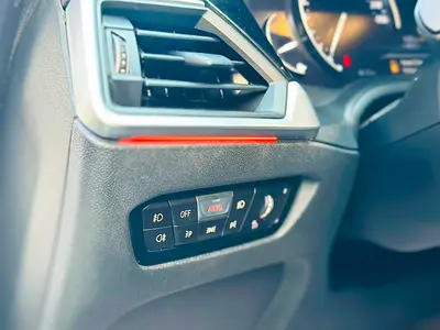 BMW 3 Series 330i, миниатюра 8