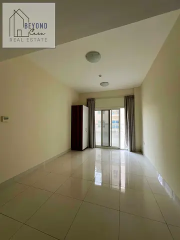 Close Kitchen * 1 Bed * Family * with Balcony * Vacant
