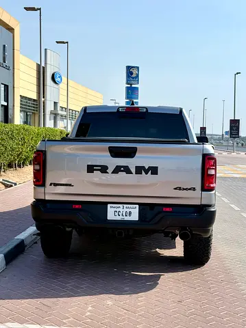 صورة 4 لـ 2025 RAM 1500