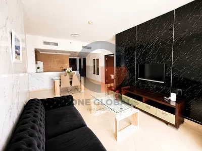 Luxury Living | Lake View | Chiller Free
