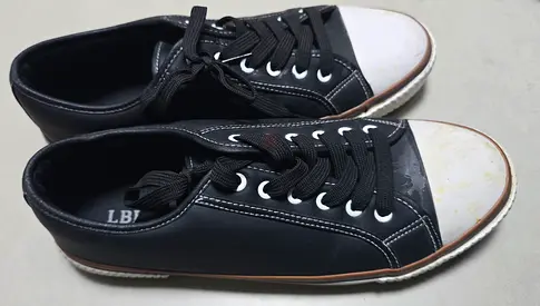 SHOES FOR URGENT SALE 43 Size