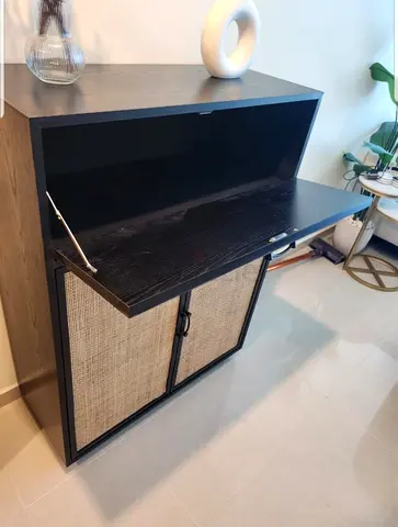 Bar cabinet
