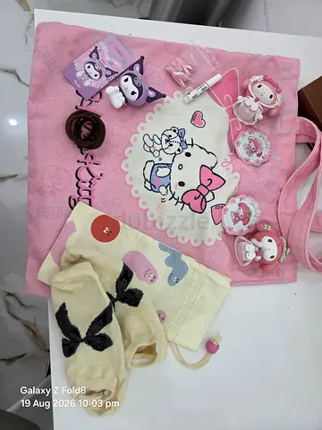 Rare Sanrio Hello Kitty Bundle – Discontinued MINISO Bag, Figures & Accessories