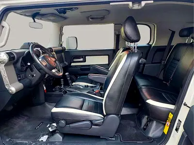 2017 Toyota FJ CRUISER photo 11