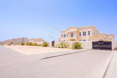 √ Multiple Approved Uses | Residential Allowed √