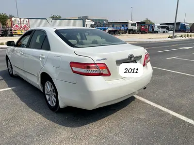 2011 Toyota CAMRY — фото 3