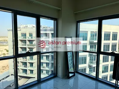 Furnished 2BR | Top Floor| Family Community|Bright