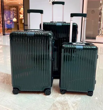 Rimowa Essential luggage green set