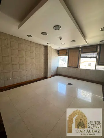 **Premium Office for Annual Rent in Sharjah – Al Majaz 1** A great opportunity to rent a spacious, ready-to-use office in a prime and vibrant locatio