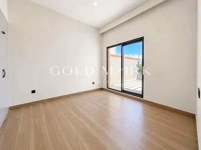 Back To Back| Bright and Spacious| Best Location