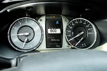 صورة 13 لـ 2026 Toyota HILUX