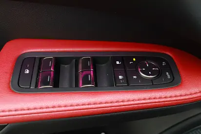 صورة 16 لـ 2025 Lexus RX-SERIES