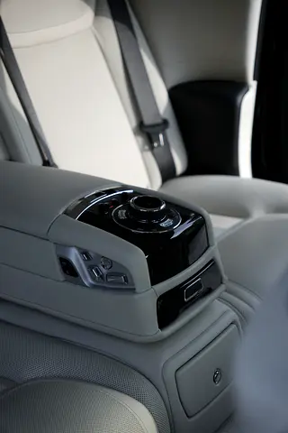 2017 ROLLS-ROYCE GHOST 照片 3