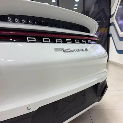 2022 Porsche 911 — миниатюра 13