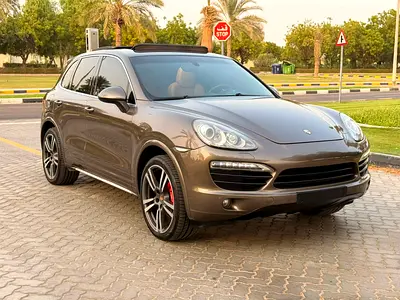 2014 Porsche CAYENNE photo 6