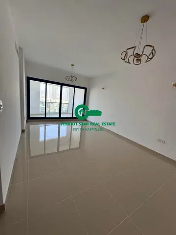 1 BEDROOM APARTMENT AVAILABLE